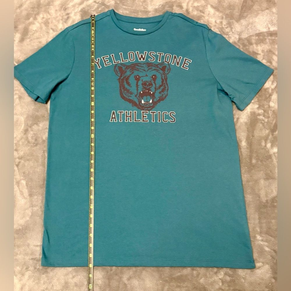 Goodfellow Mens Blue Tee Shirt with  Yellowstone Bear Sz LT